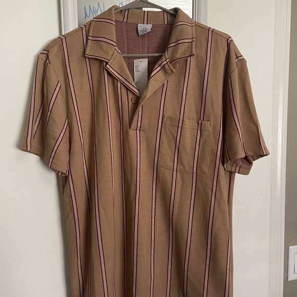 Urban Outfitters Other - Urban Outfitters Shirt, size medium, new with tags!!